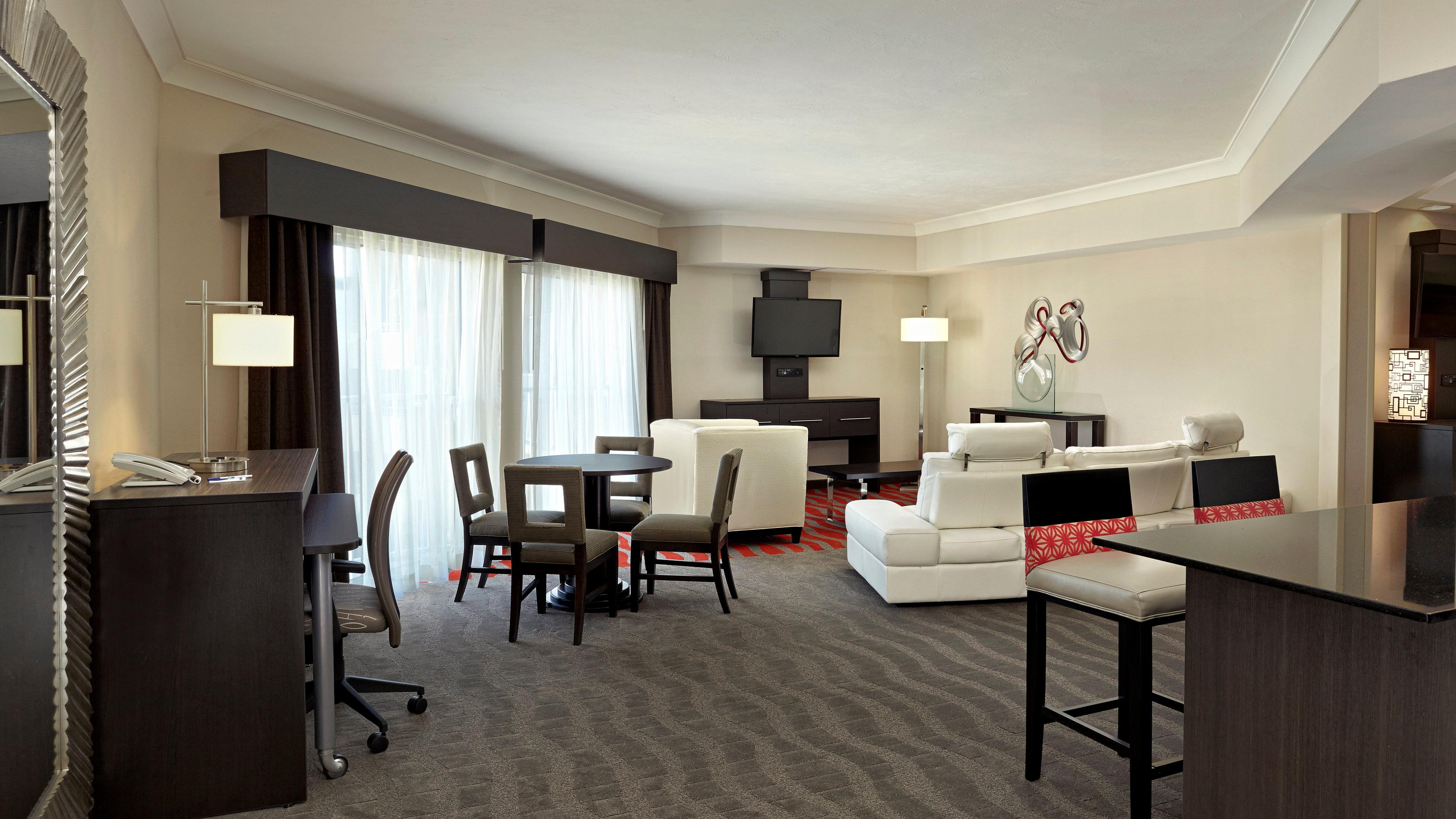 Holiday Inn Express & Suites Naples Downtown - 5Th Avenue By Ihg Eksteriør billede