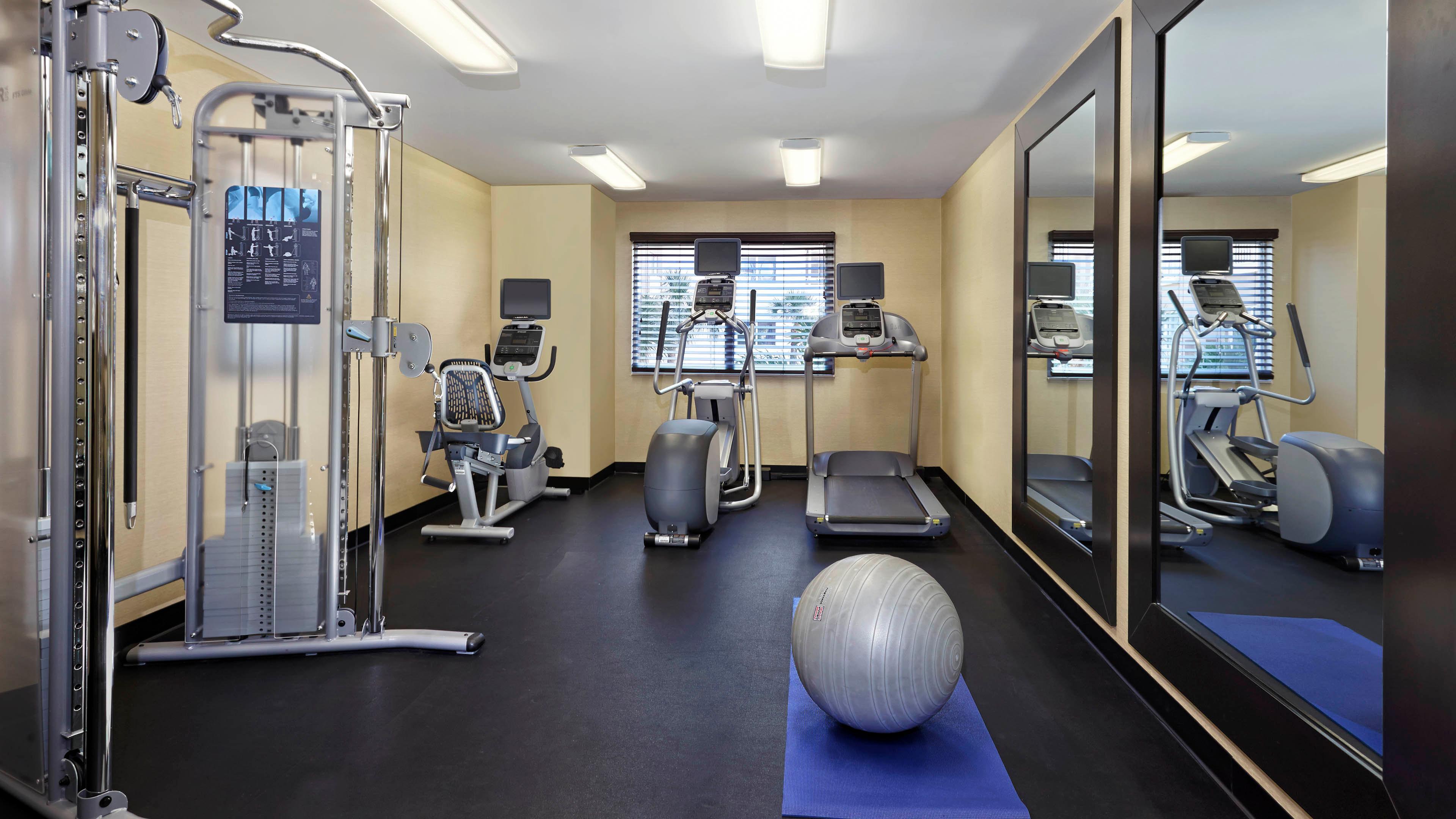 Holiday Inn Express & Suites Naples Downtown - 5Th Avenue By Ihg Eksteriør billede